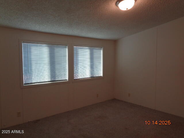 8643 E WINTERGREEN Lane