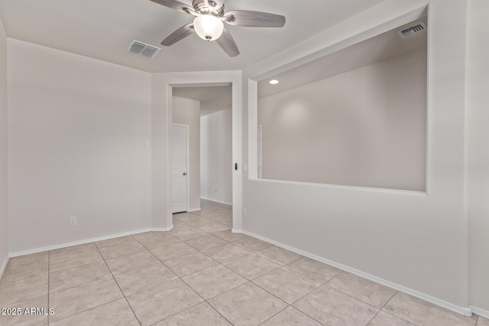 2403 E ALIDA Trail
