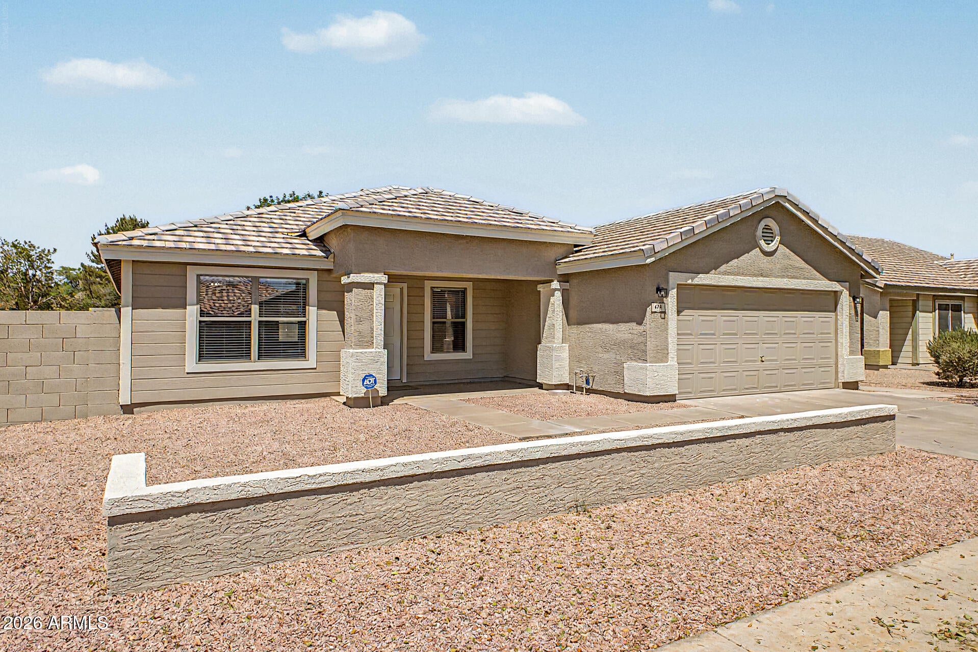 674 W ORCHARD Way