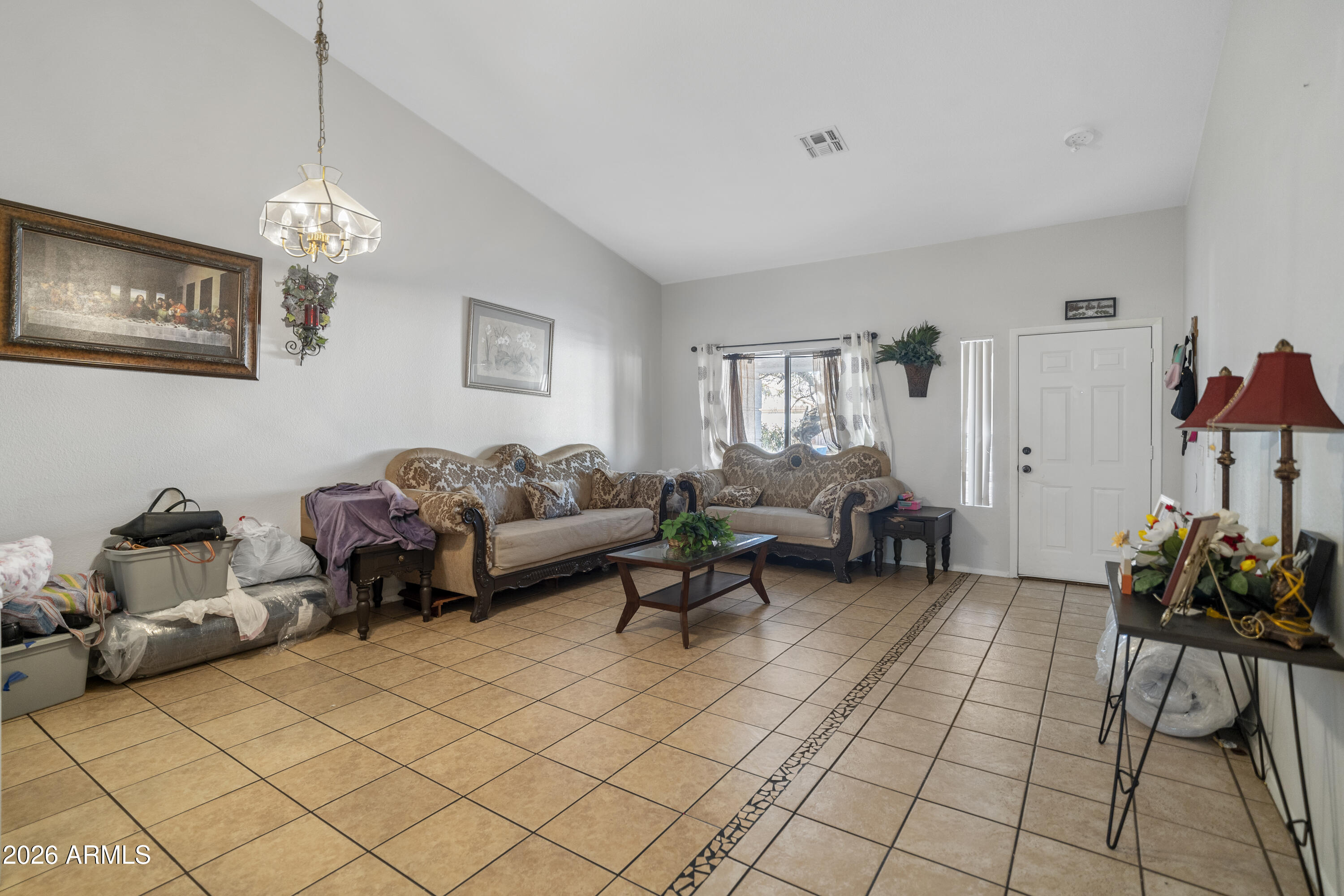 8621 W CAMPBELL Avenue