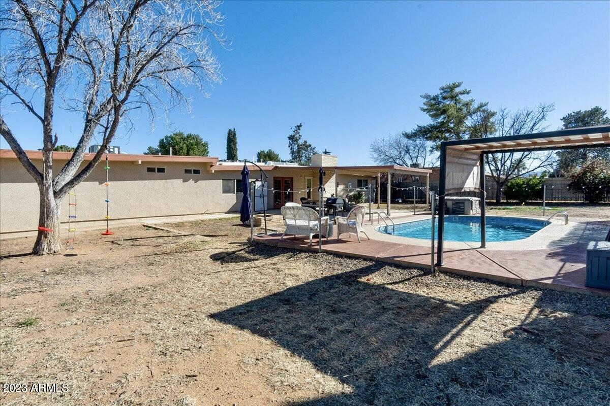 VILLAGE MEADOWS ESTATES - Residential