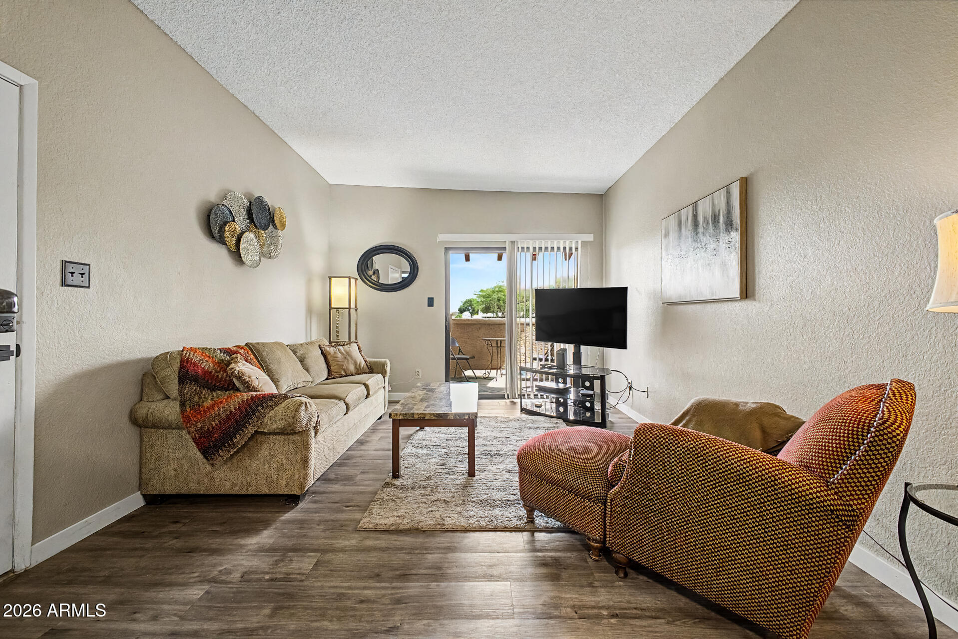 5757 W EUGIE Avenue 2095