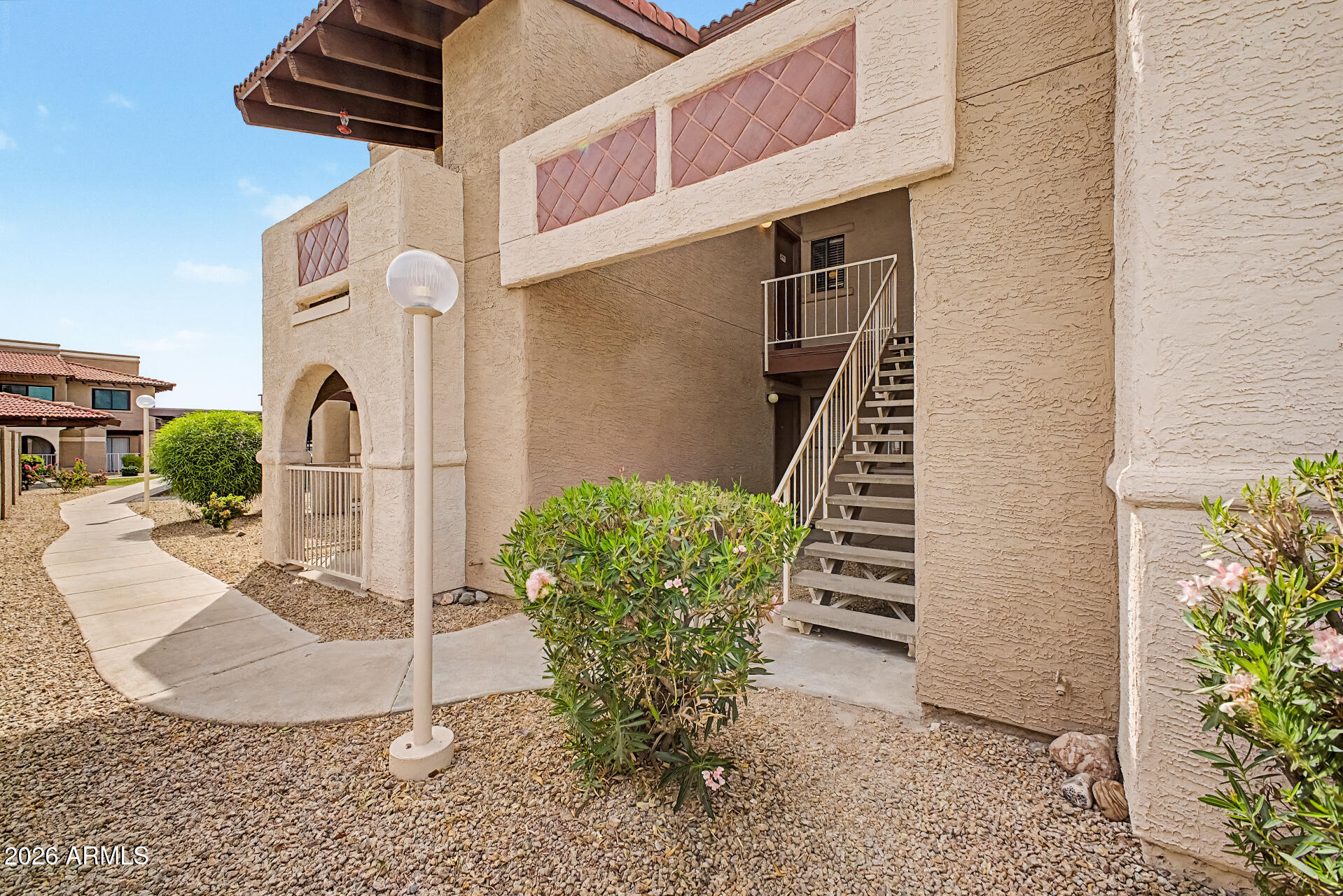 5757 W EUGIE Avenue 2095