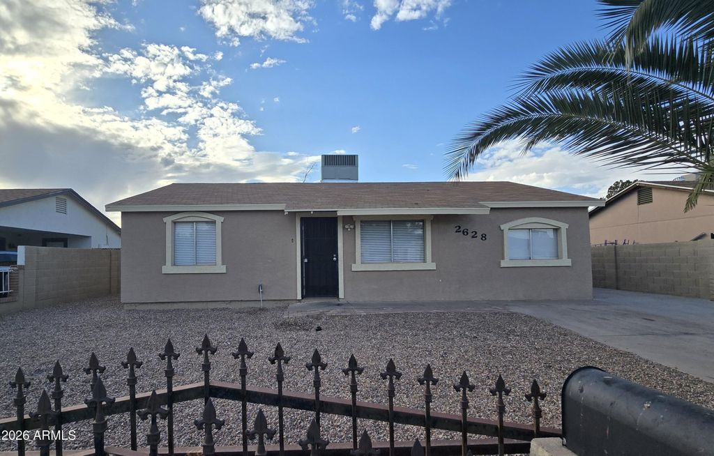 Photo of 2628 N 61st Avenue, Phoenix, AZ 85035 (MLS # 6977026)