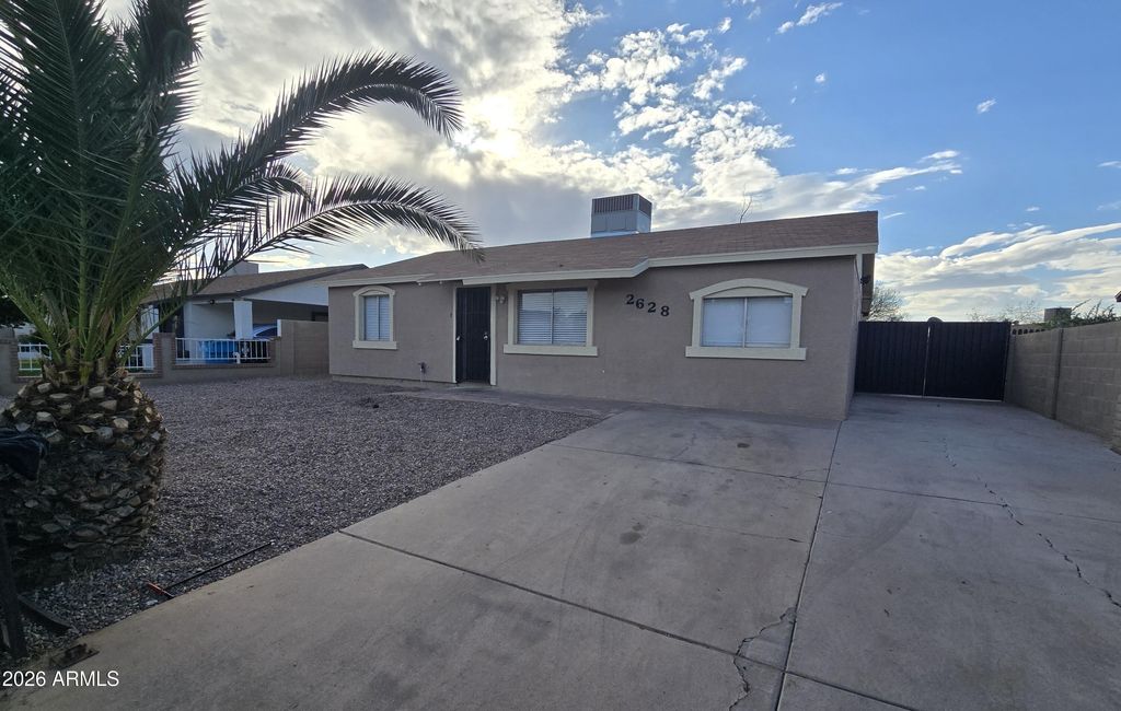 Photo of 2628 N 61st Avenue, Phoenix, AZ 85035 (MLS # 6977026)