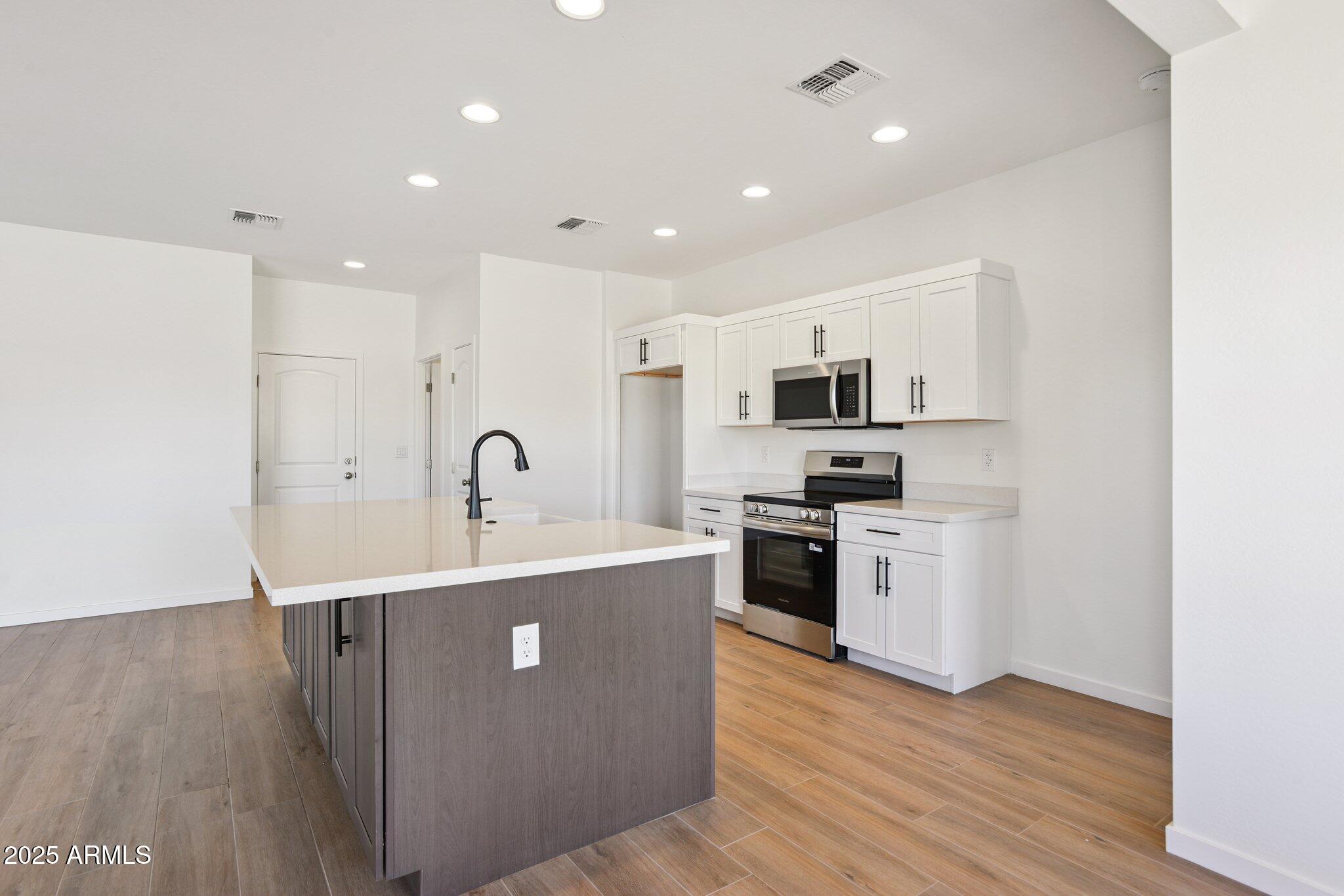 20119 W Hazelwood Street