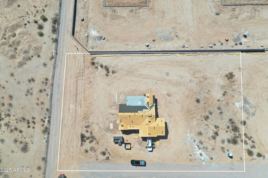 Photo of 20119 W Hazelwood Street, Litchfield Park, AZ 85340 (MLS # 6926576)