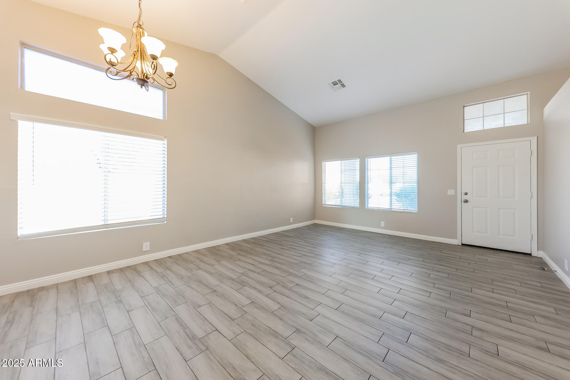 8833 W MONTE VISTA Road