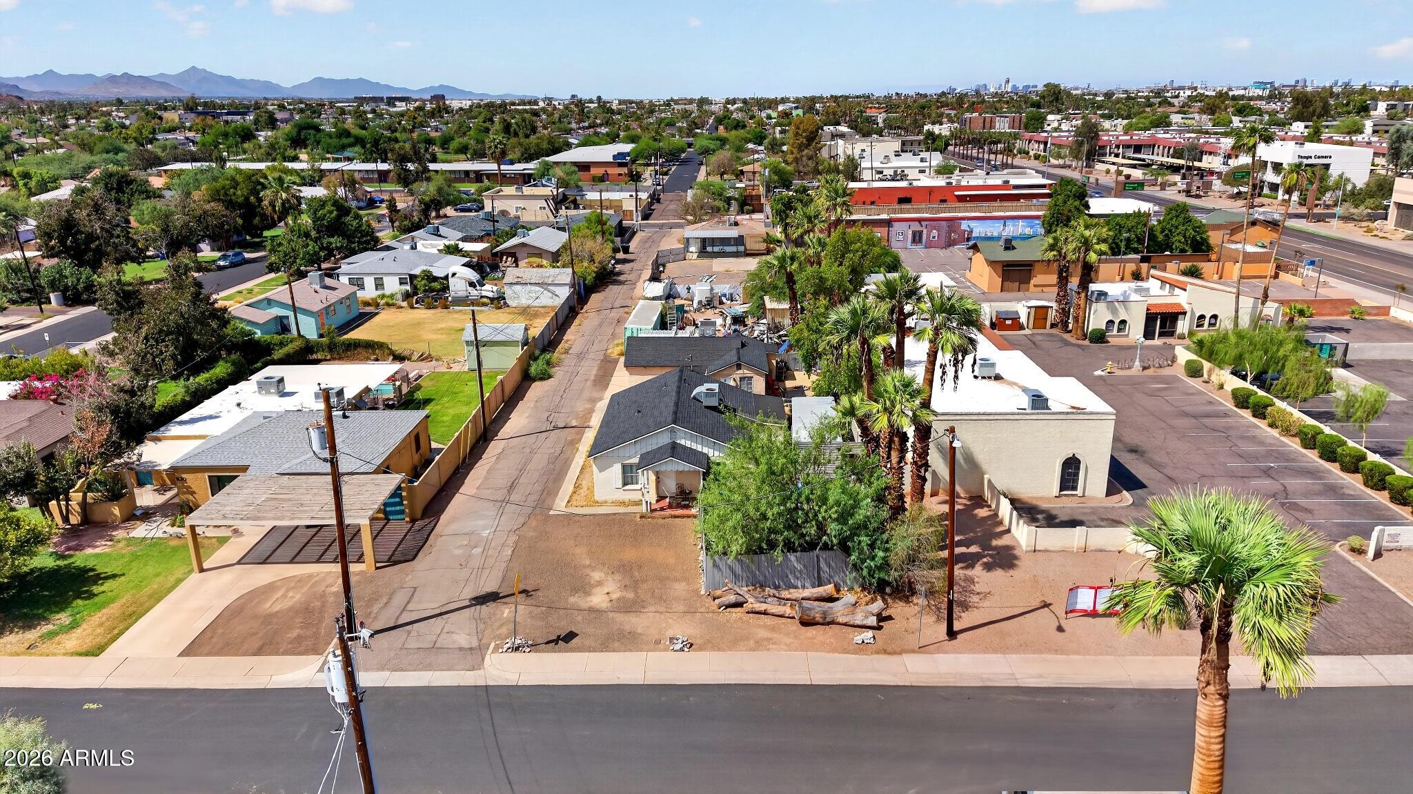 Properties 2 816 S WILSON Street S