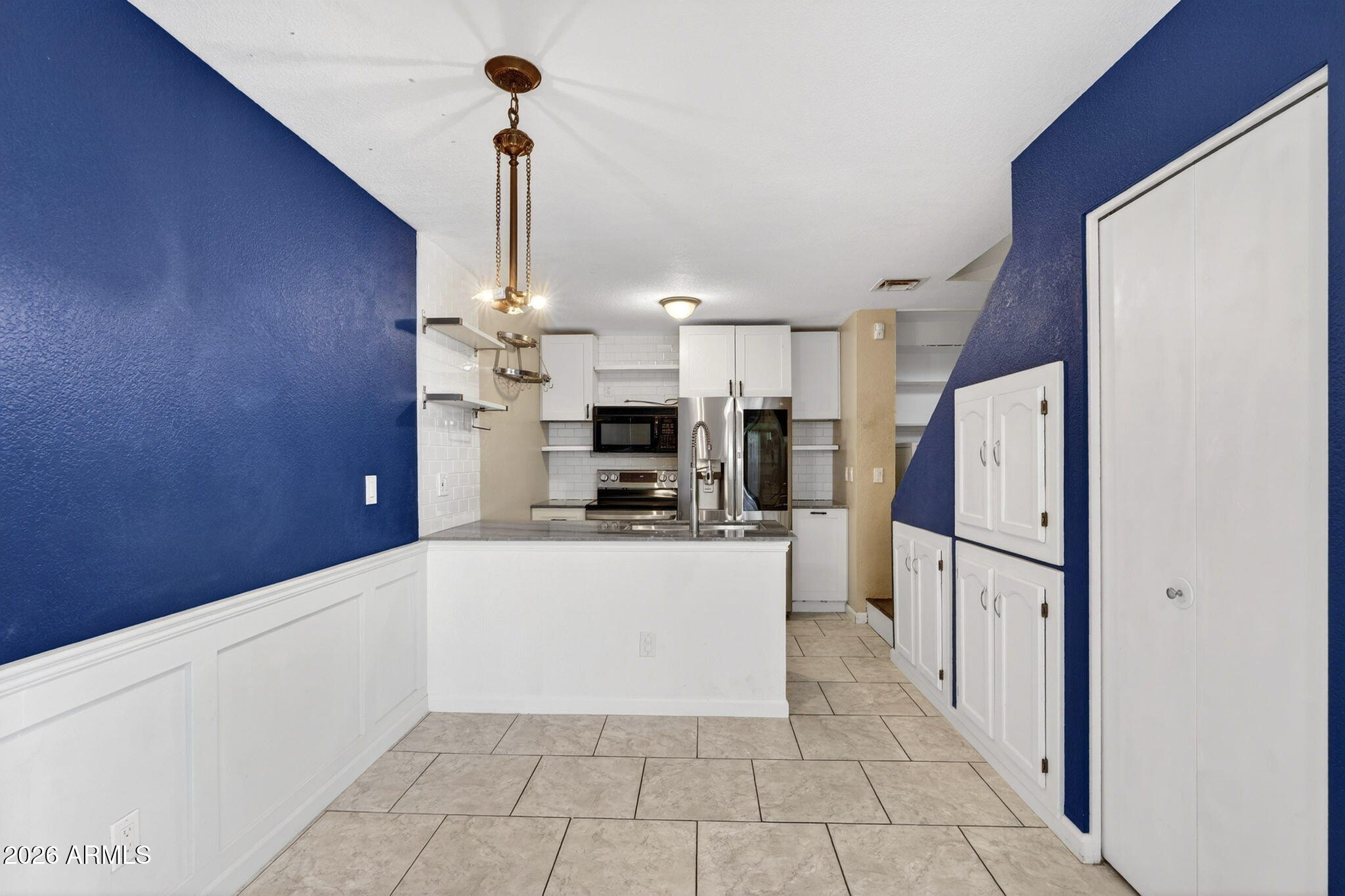 510 N ALMA SCHOOL Road 210