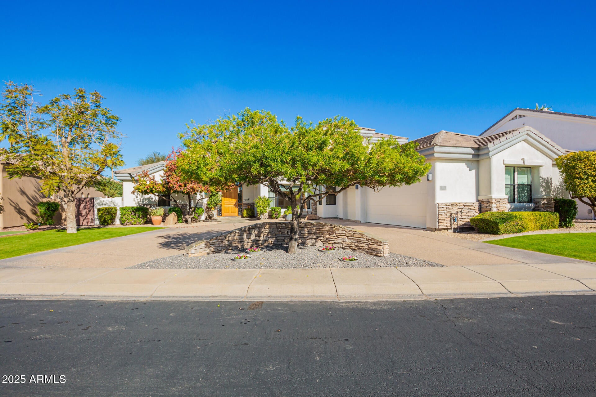 652 W ASTER Court