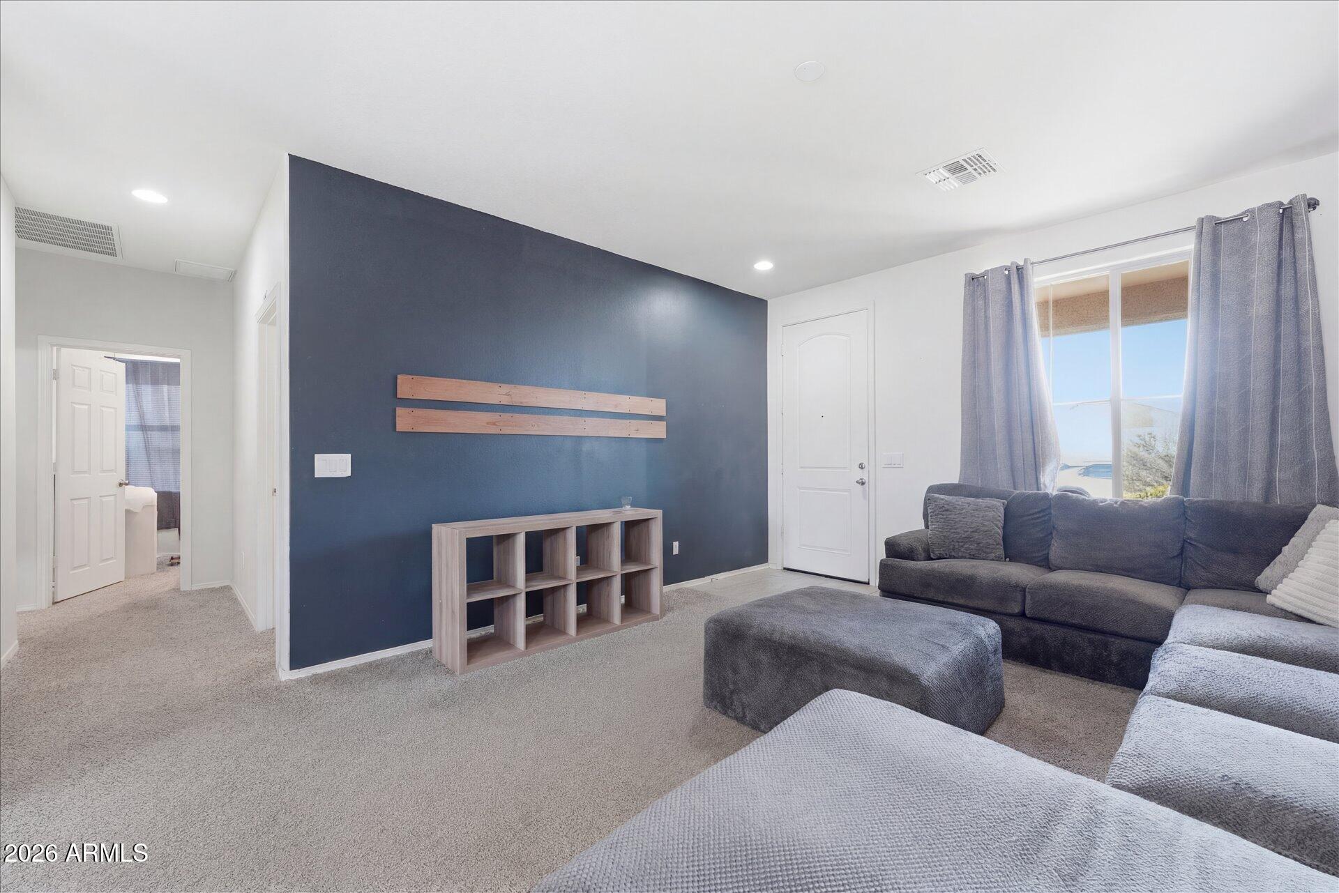 18006 W LOUISE Drive