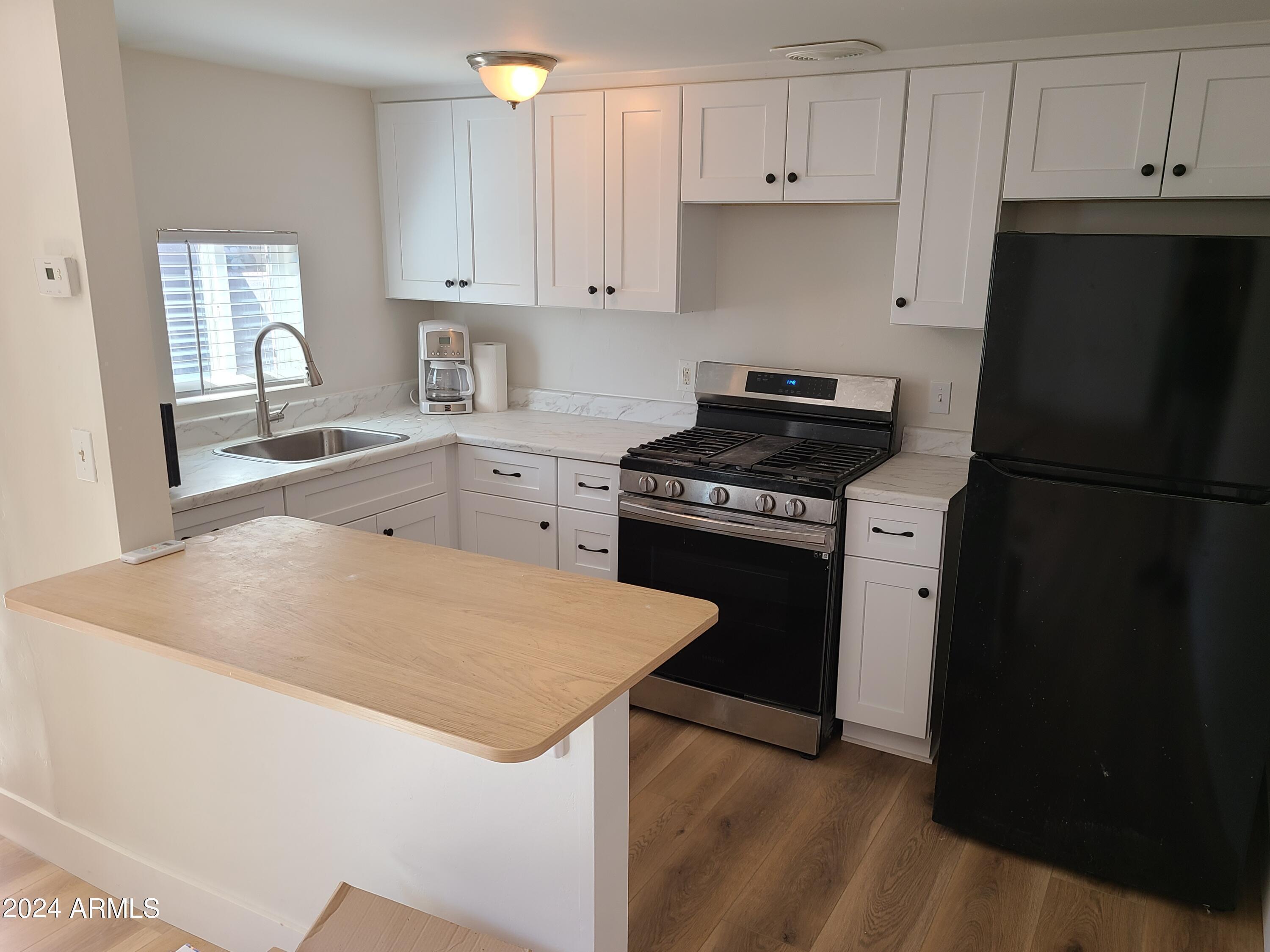 145 W Wickenburg Way E