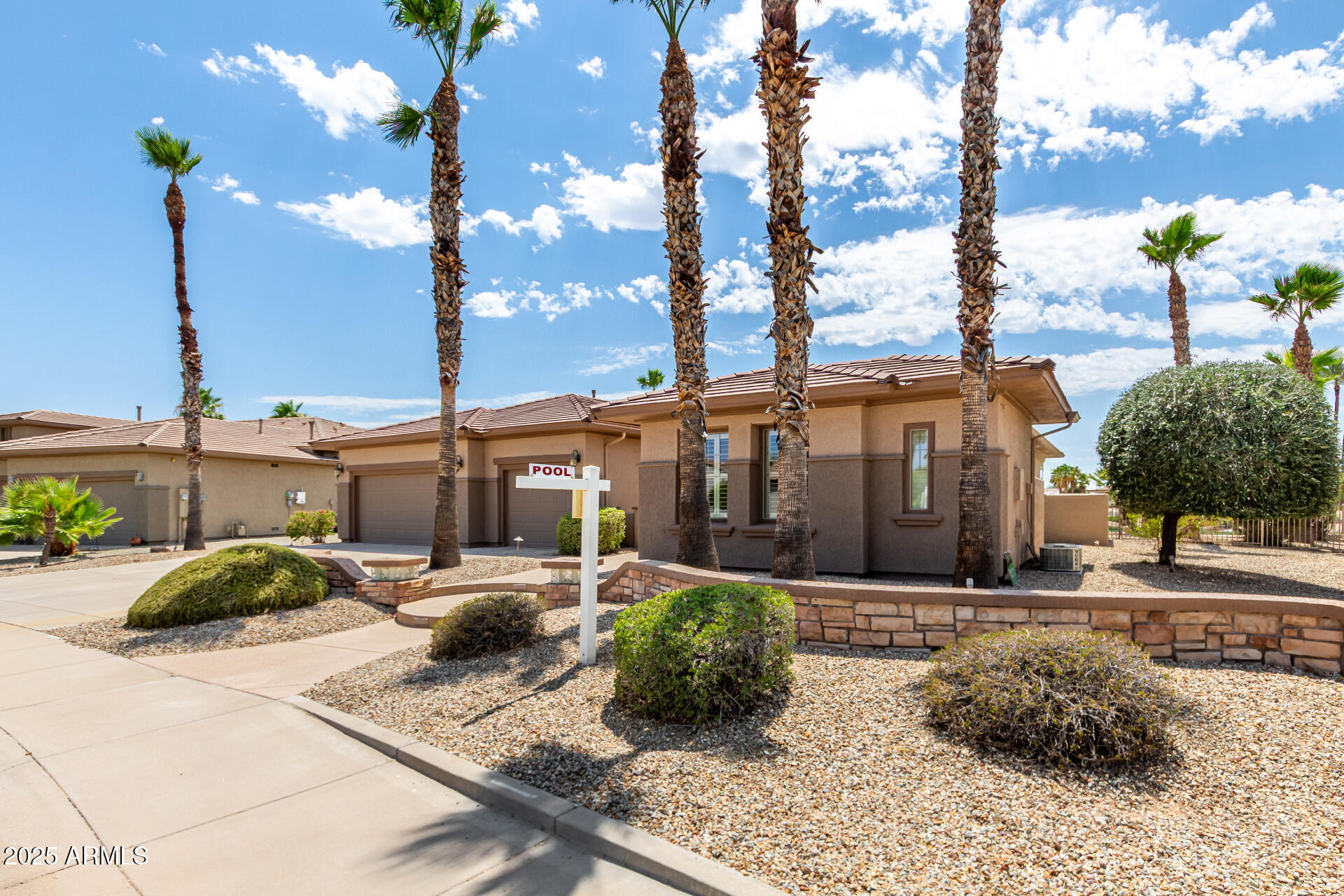 20332 N DENIZEN Drive