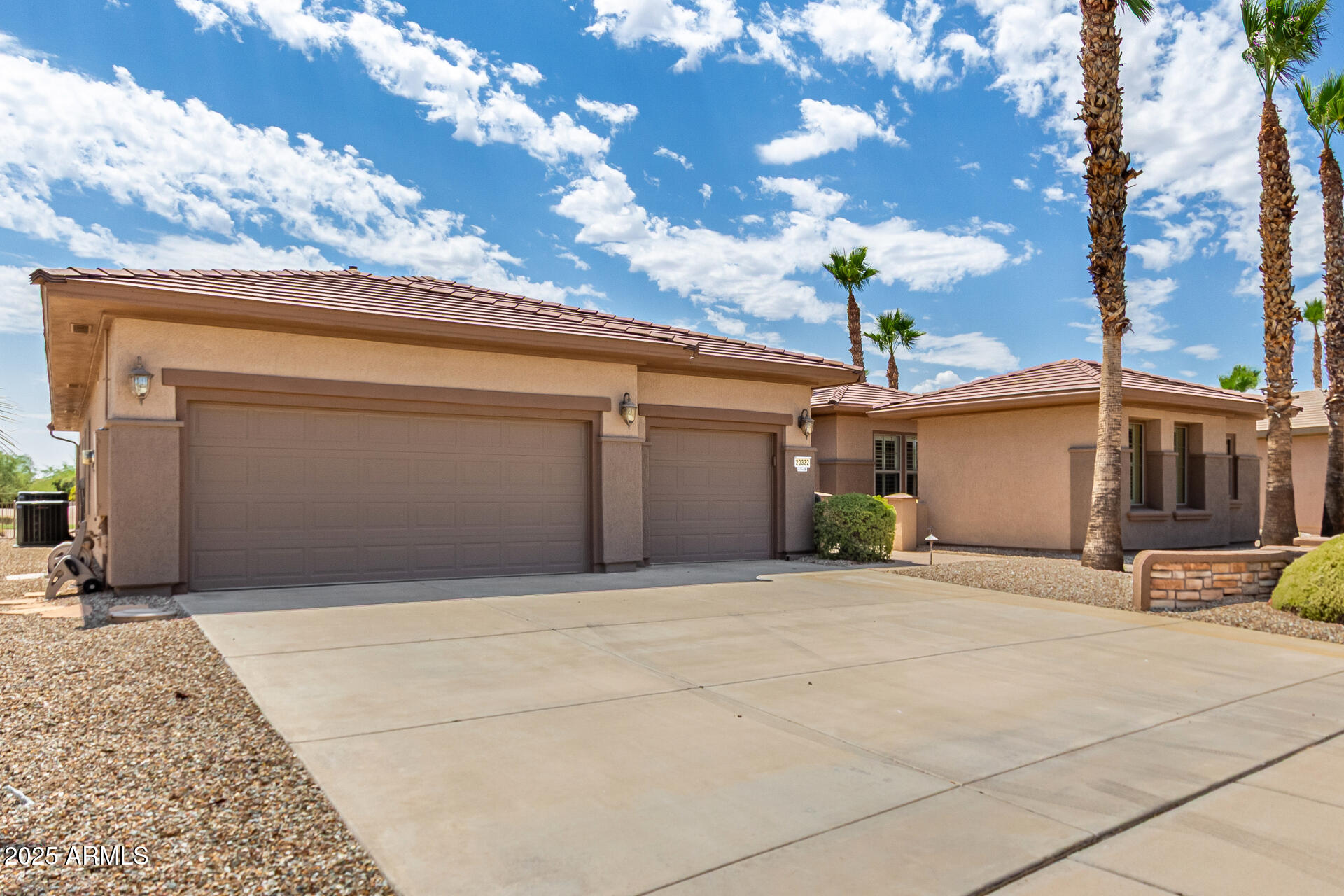 20332 N DENIZEN Drive