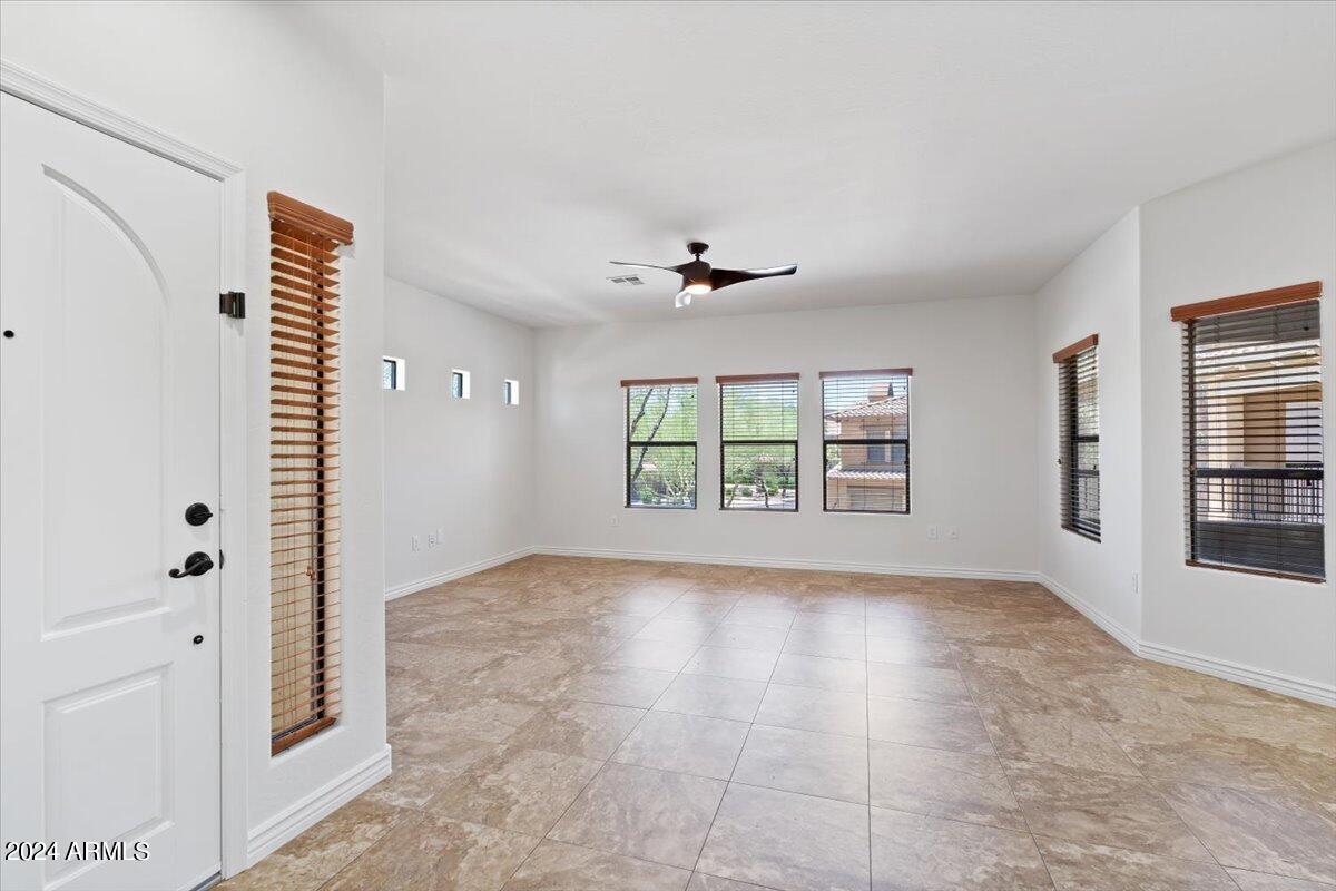 21320 N 56TH Street 2114