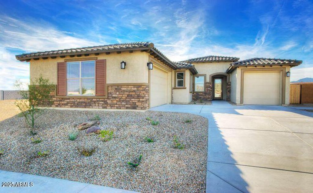 Photo of 18330 W Raven Road, Goodyear, AZ 85338 (MLS # 6915795)