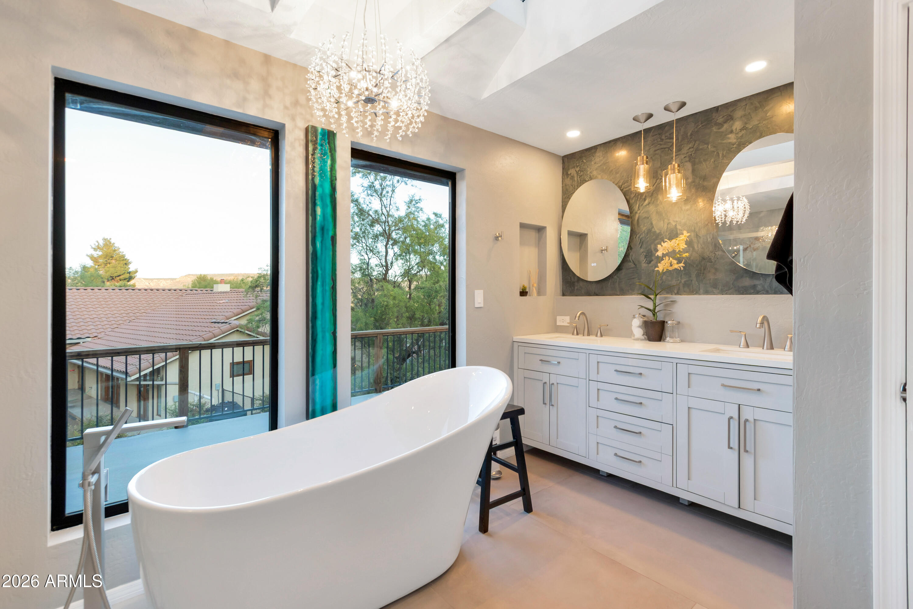 OAK CREEK - Residential