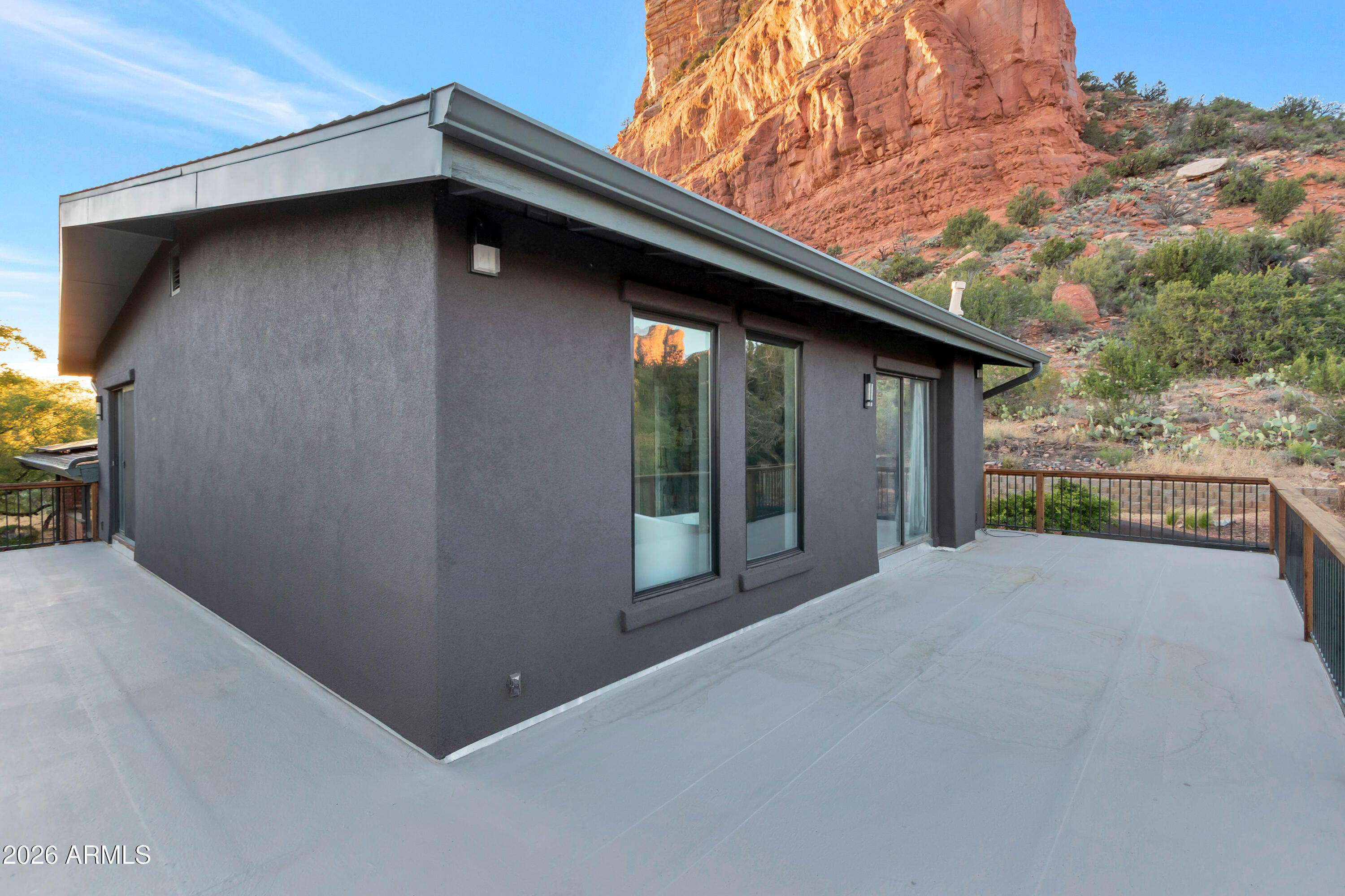 OAK CREEK - Residential