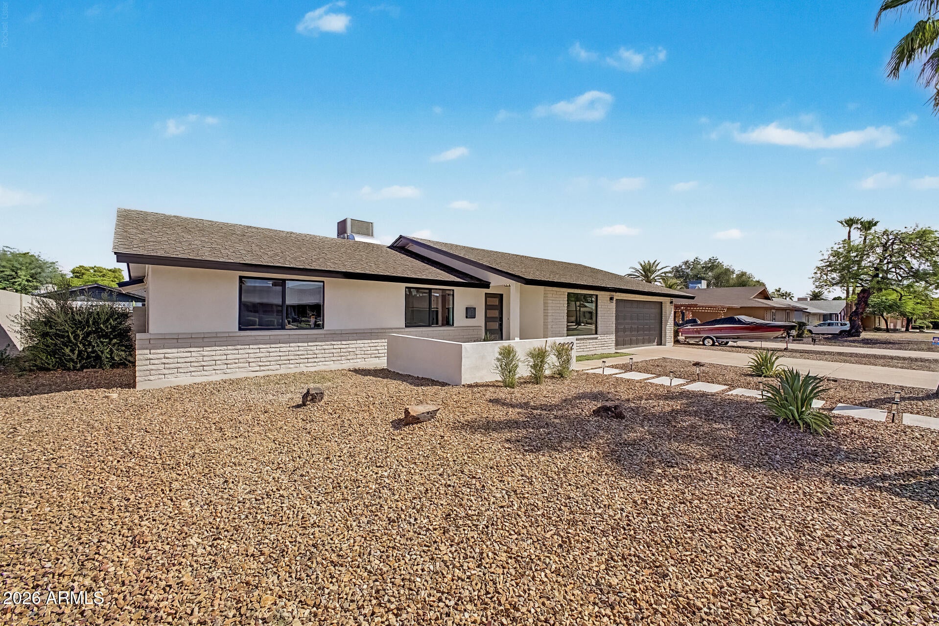 2822 E CORTEZ Street