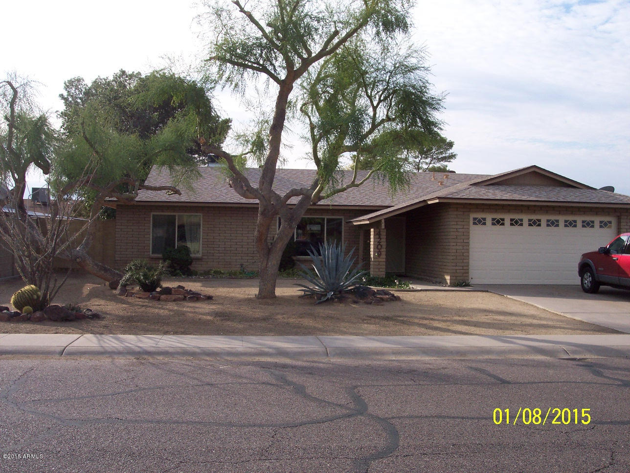 Photo 1 of 11 — 4209 W DIANA Avenue, Phoenix, AZ 85051
