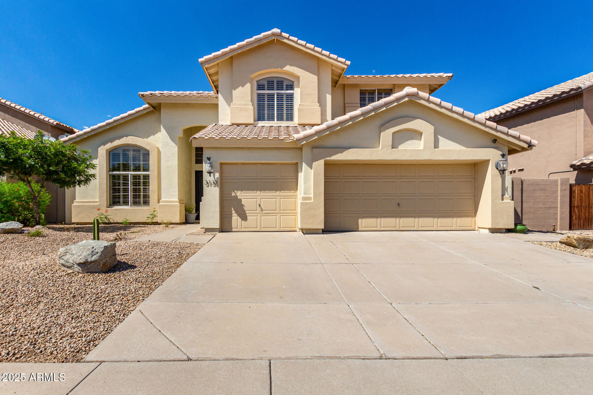 3132 E WILDWOOD Drive