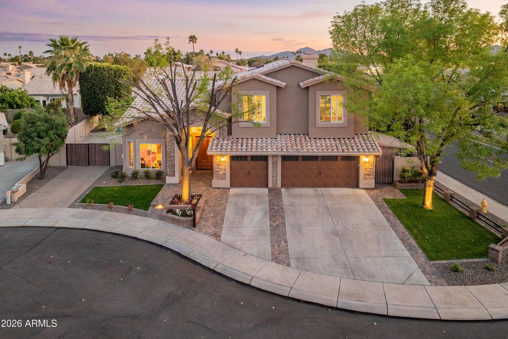 Photo of 6801 E Evans Drive, Scottsdale, AZ 85254 (MLS # 6998392)