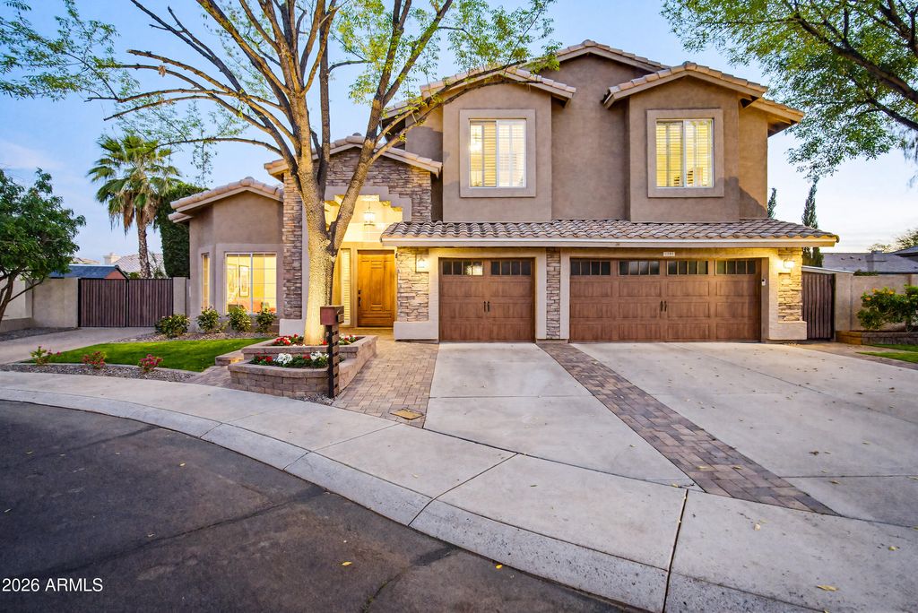 Photo of 6801 E Evans Drive, Scottsdale, AZ 85254 (MLS # 6998392)