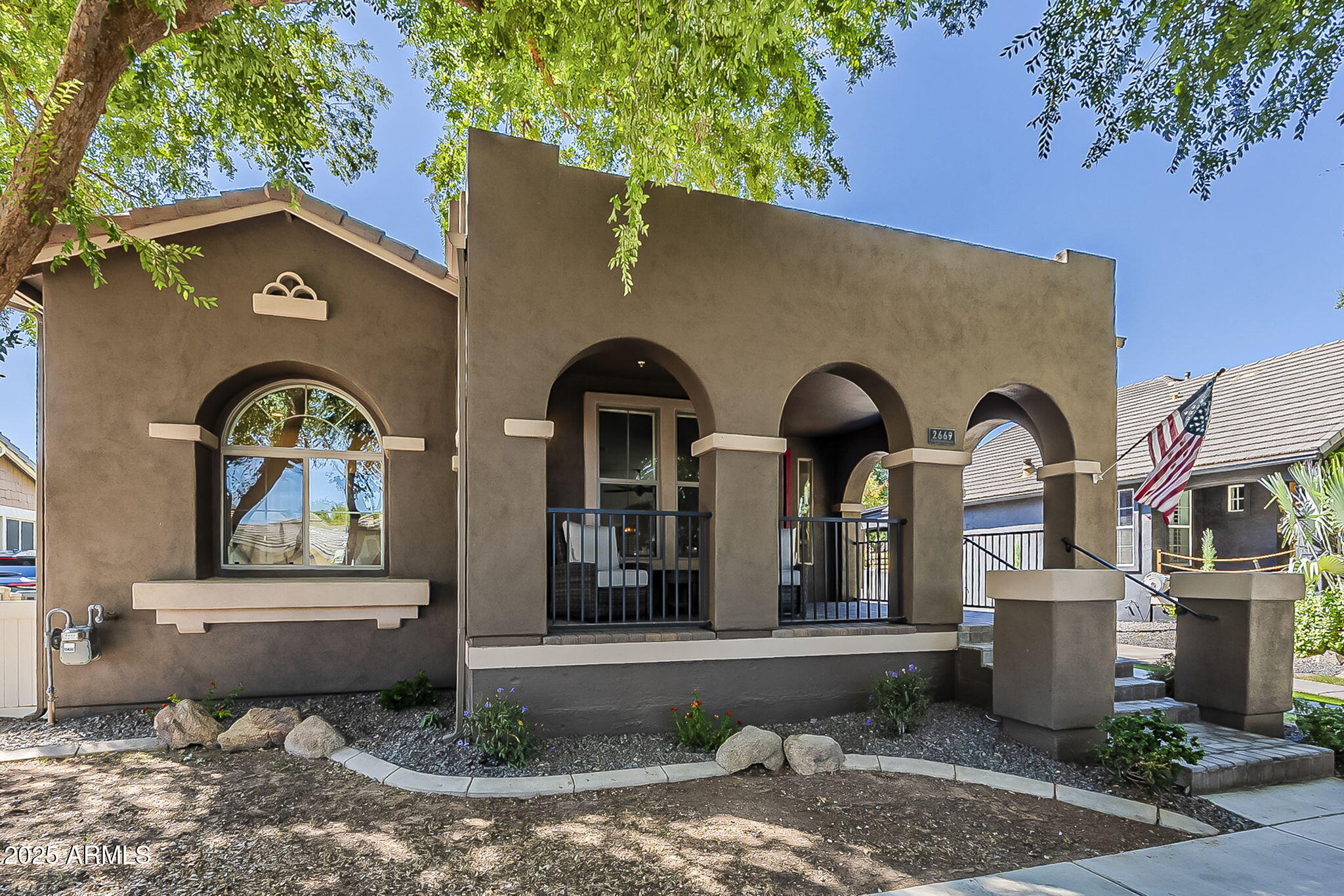 2669 E TAMARISK Street