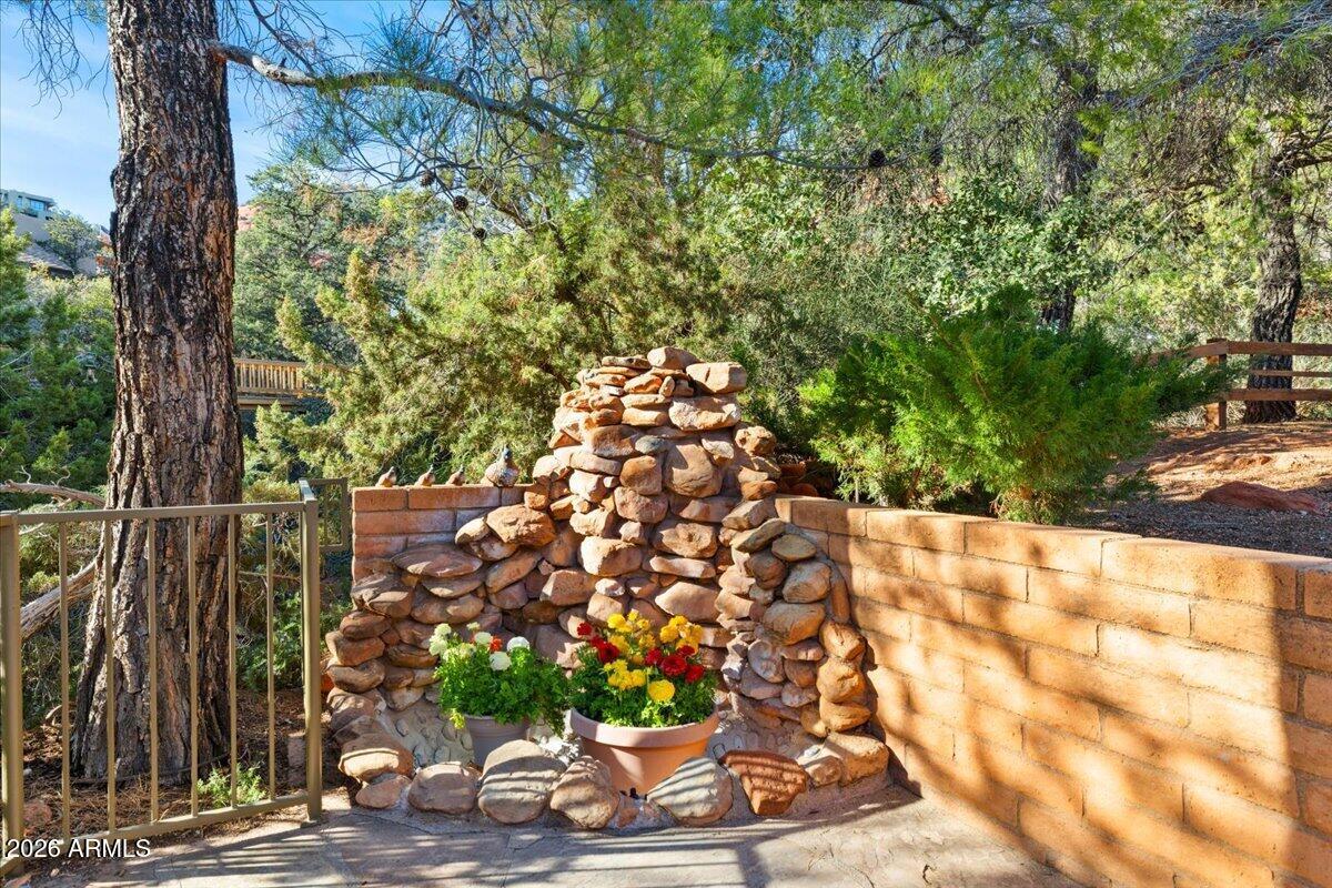 Sedona, Arizona, 86336, United States, 3 Bedrooms Bedrooms, ,3 BathroomsBathrooms,Residential,Active,2022374