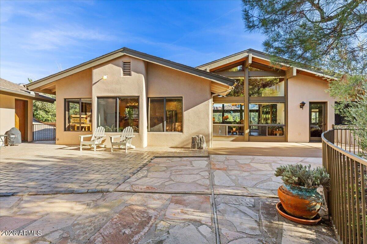 Sedona, Arizona, 86336, United States, 3 Bedrooms Bedrooms, ,3 BathroomsBathrooms,Residential,Active,2022374