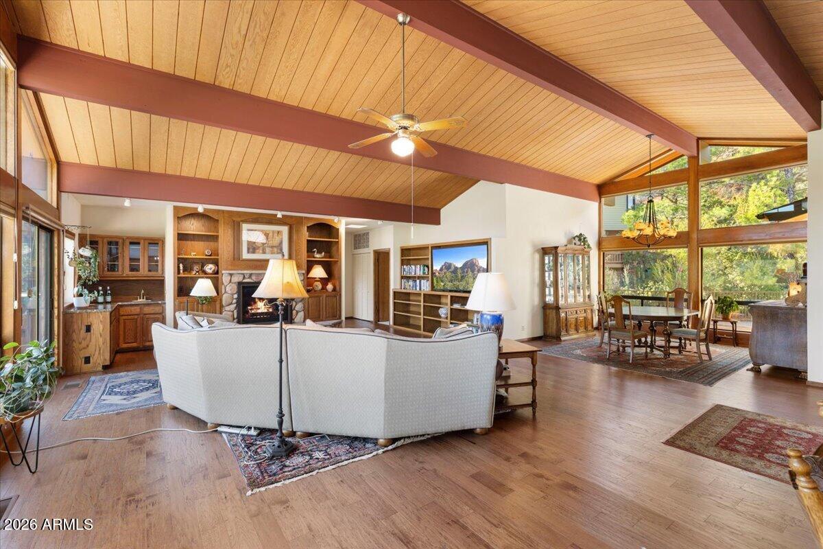 Sedona, Arizona, 86336, United States, 3 Bedrooms Bedrooms, ,3 BathroomsBathrooms,Residential,Active,2022374