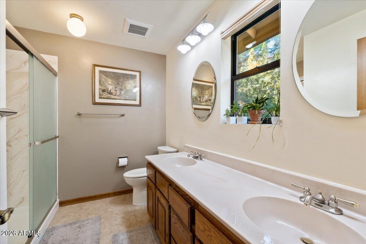 Sedona, Arizona, 86336, United States, 3 Bedrooms Bedrooms, ,3 BathroomsBathrooms,Residential,Active,2022374
