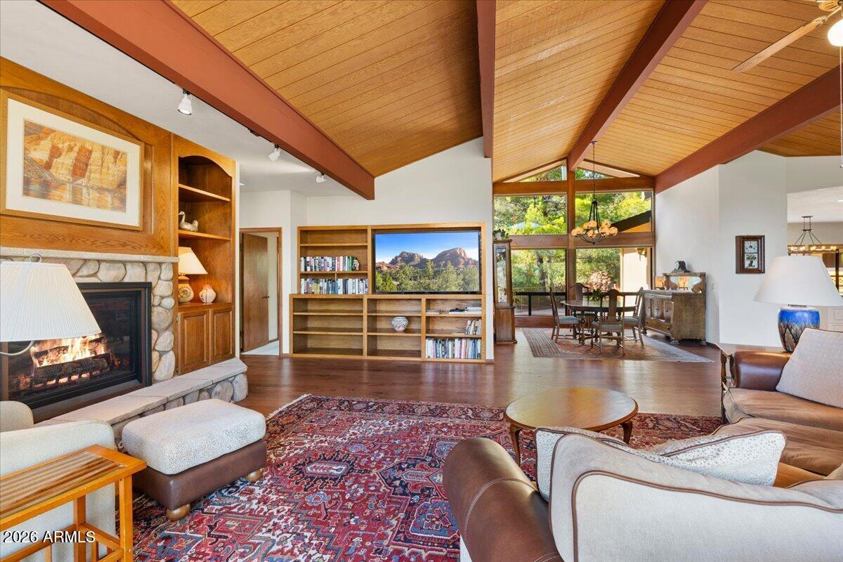 Sedona, Arizona, 86336, United States, 3 Bedrooms Bedrooms, ,3 BathroomsBathrooms,Residential,Active,2022374