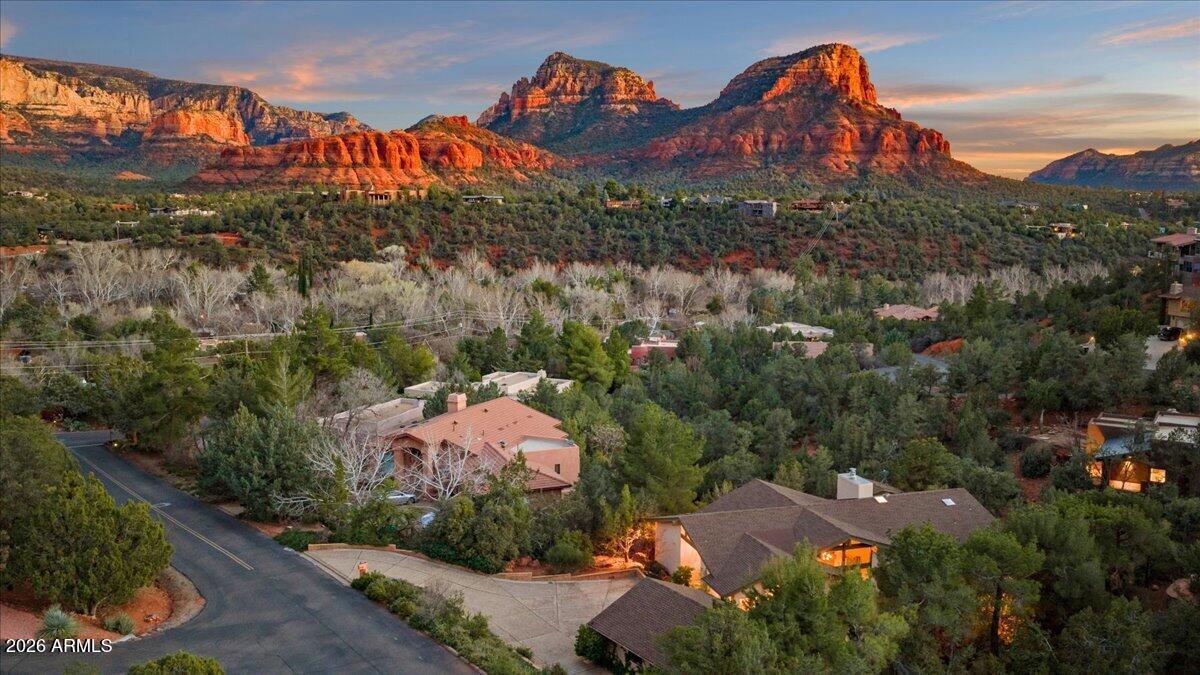 Sedona, Arizona, 86336, United States, 3 Bedrooms Bedrooms, ,3 BathroomsBathrooms,Residential,Active,2022374