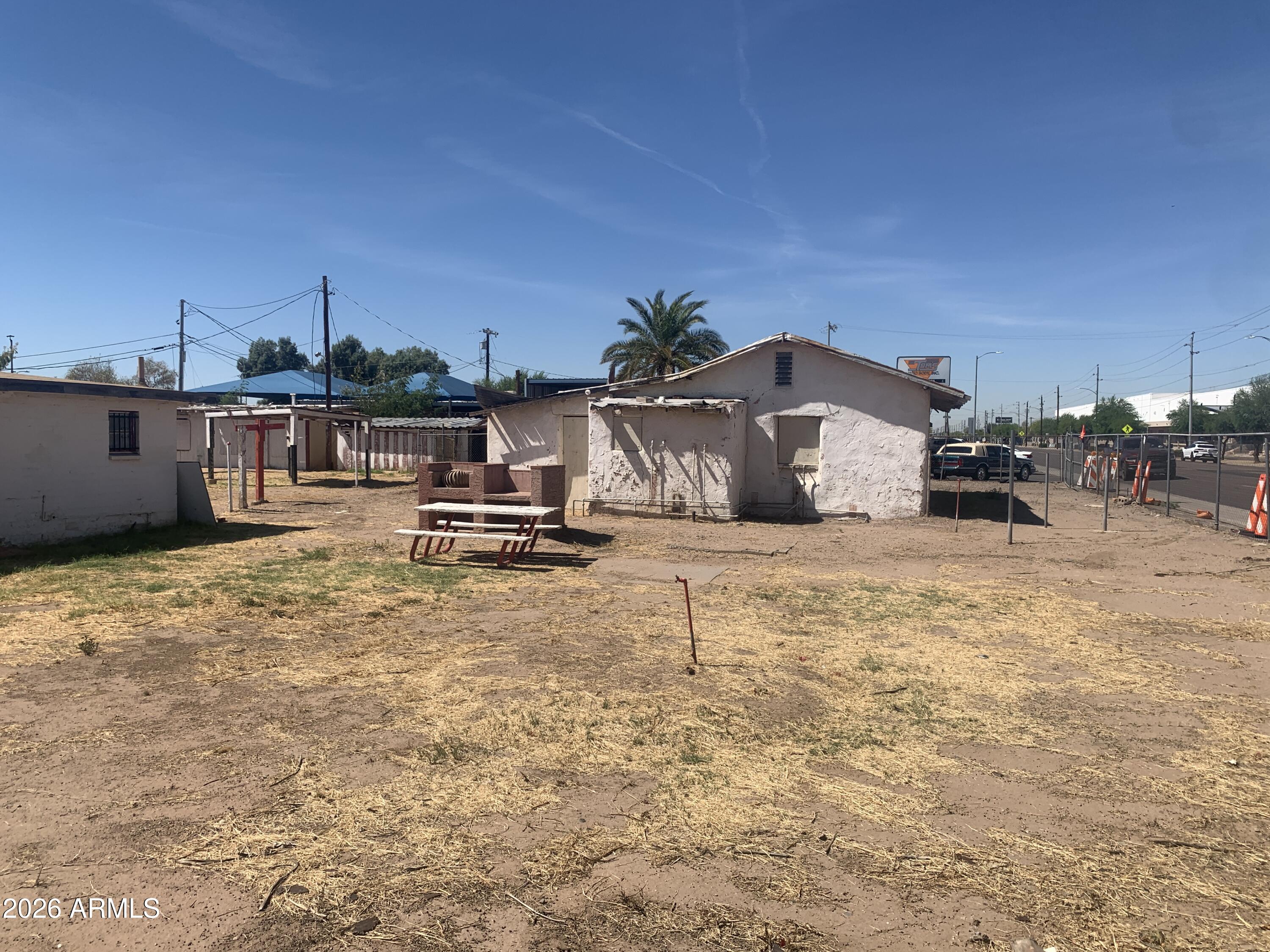 LEWIS PARK - Land