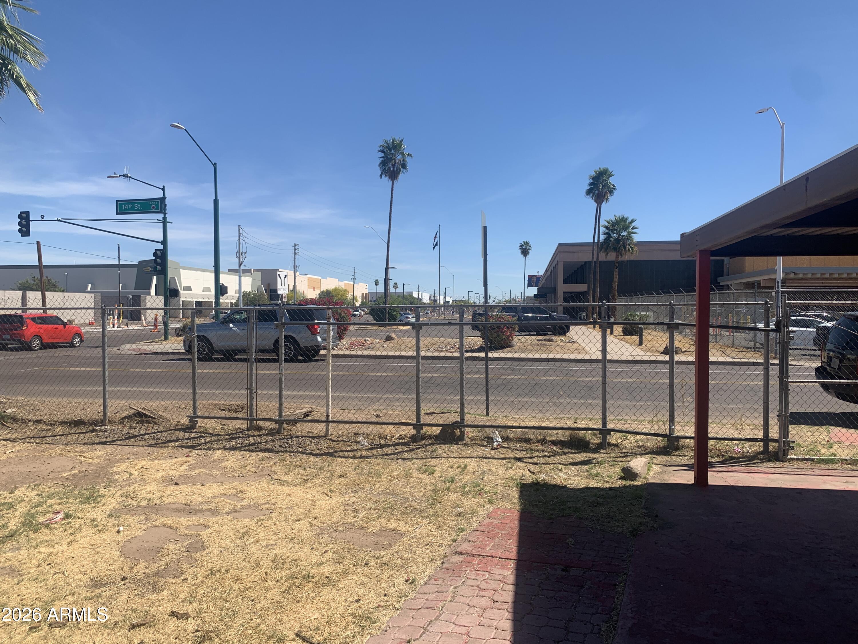 LEWIS PARK - Land
