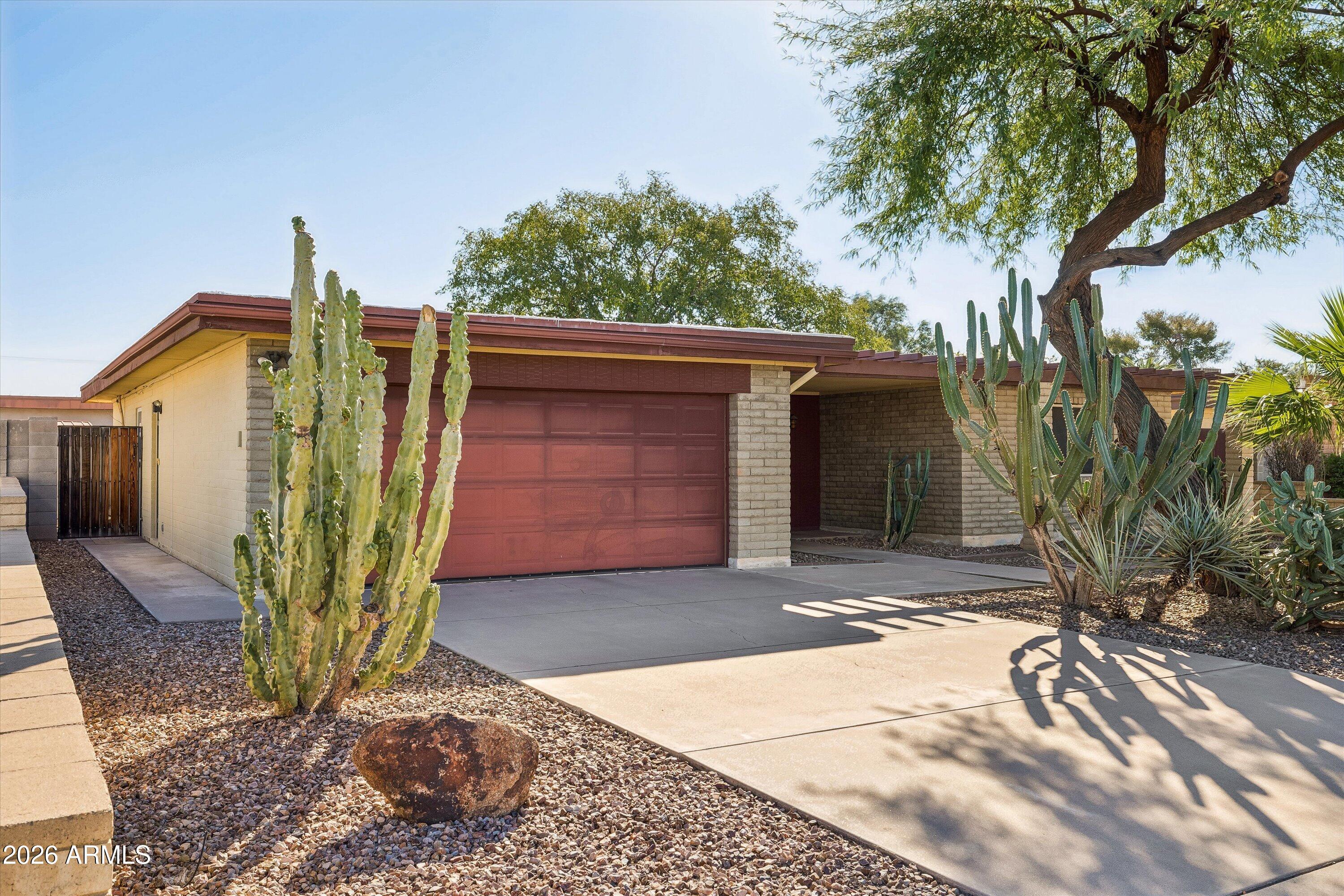 3835 N 34TH Place