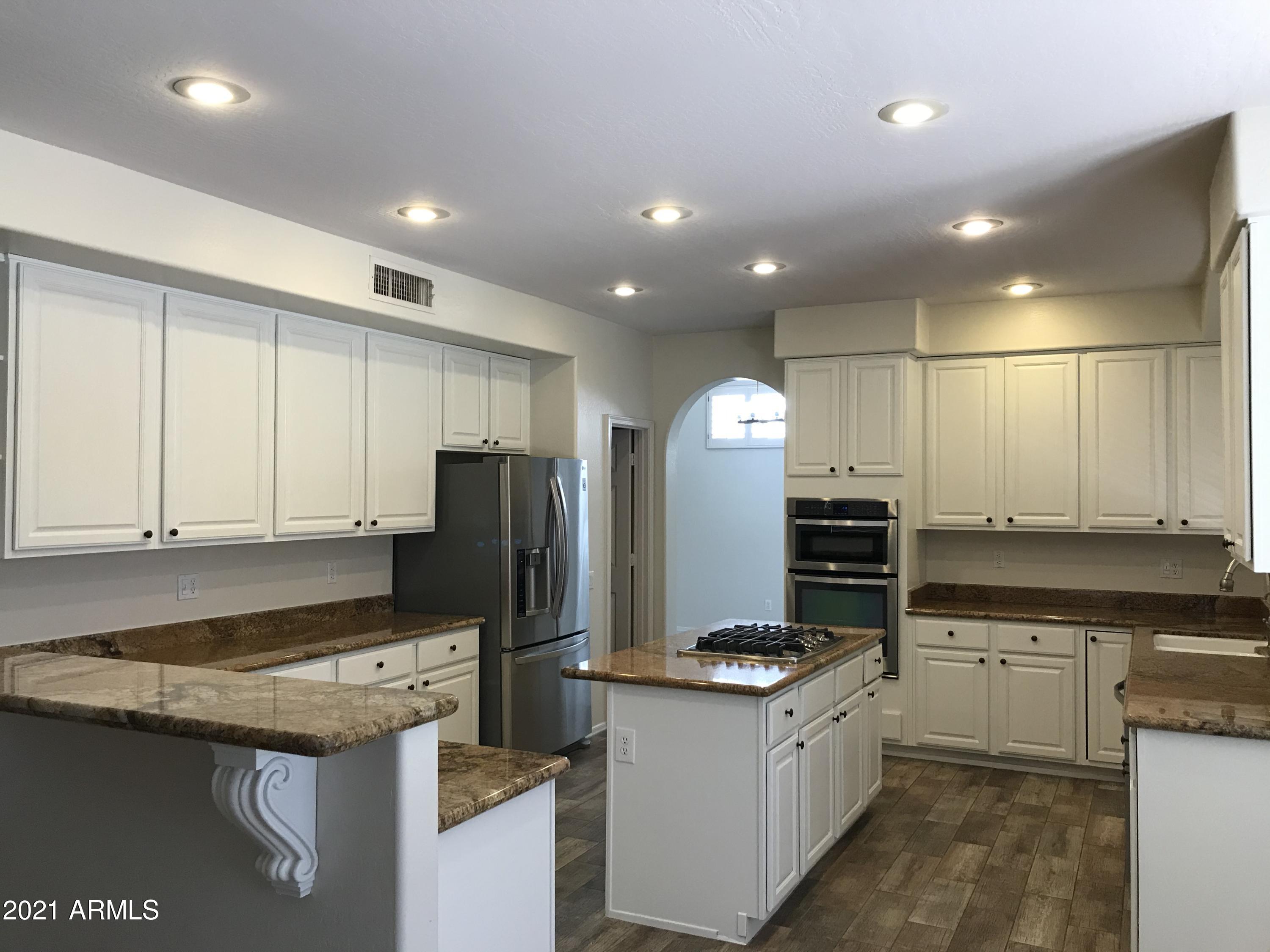 5333 E ANDERSON Drive