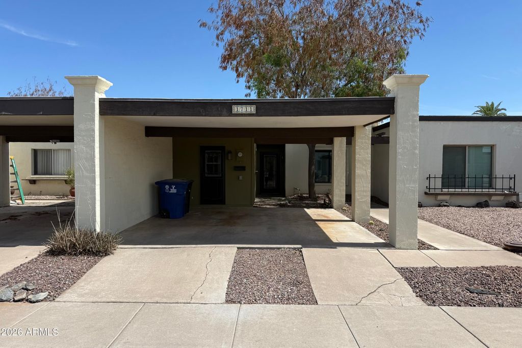Photo of 1711 E Gaylon Drive, Tempe, AZ 85282 (MLS # 7040851)