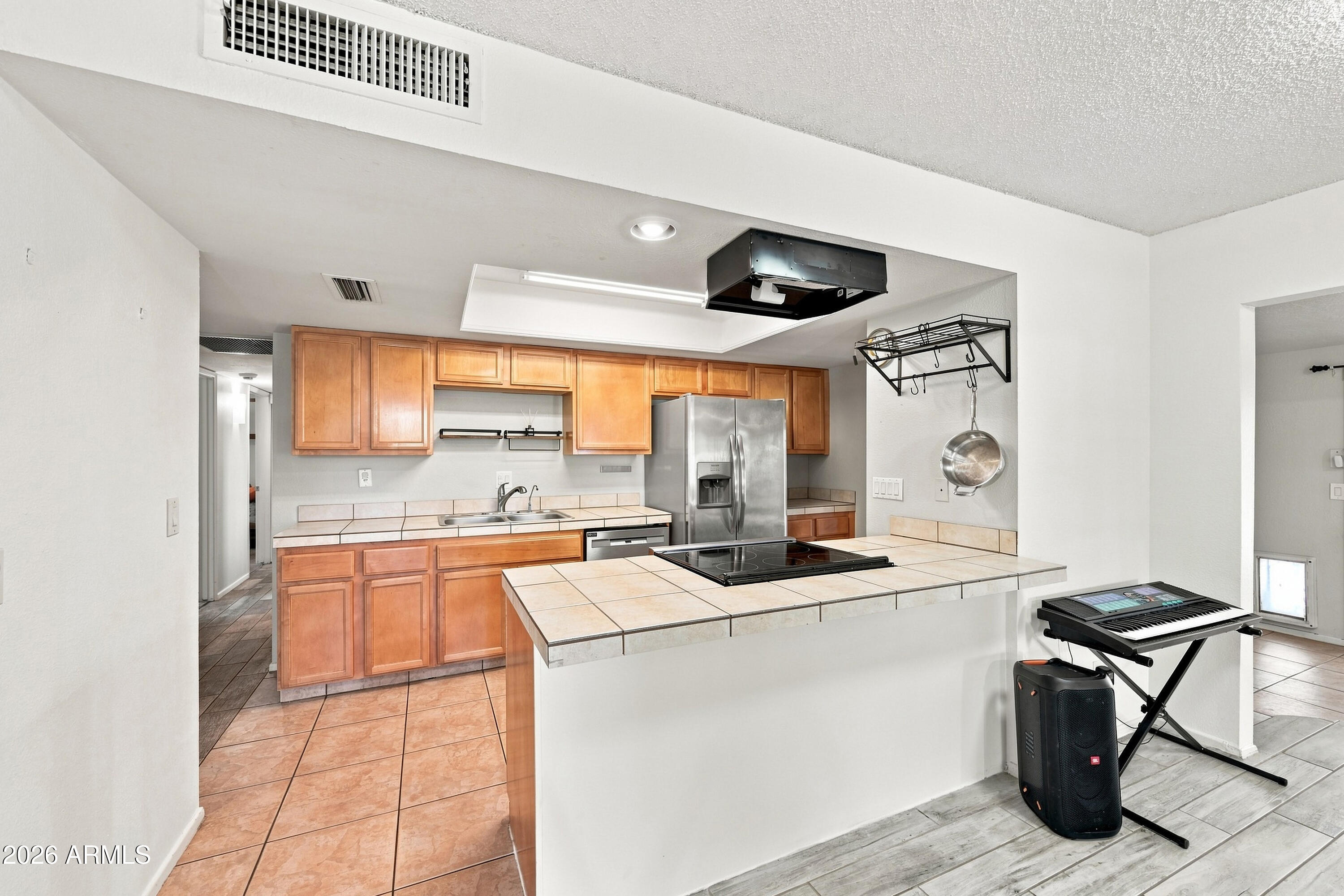 Properties 3 604 E DUNBAR Drive