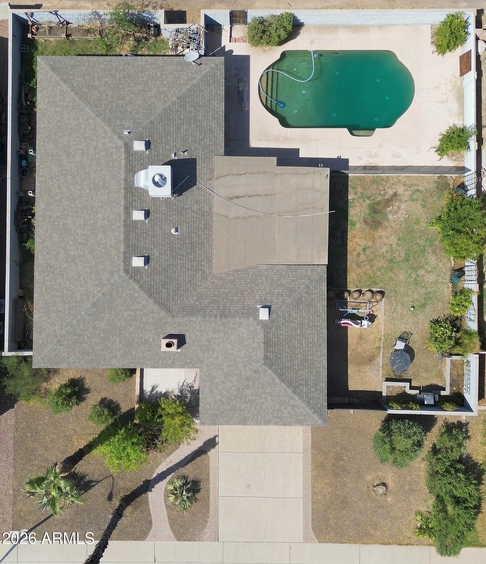 Properties 1 604 E DUNBAR Drive