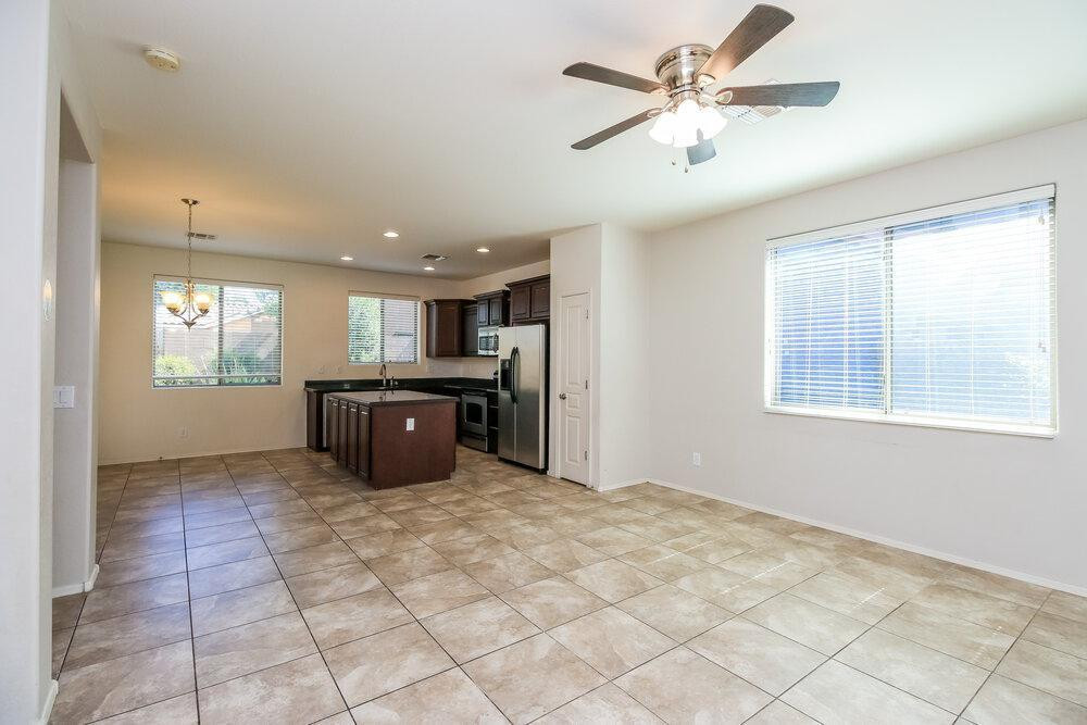 4126 E Thunderheart Trail