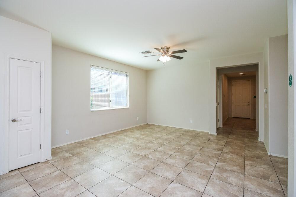 4126 E Thunderheart Trail