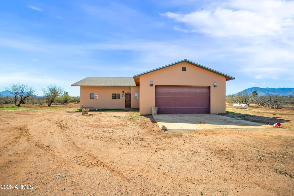 Photo of 9292 E Chandler Lane, Hereford, AZ 85615 (MLS # 6977999)