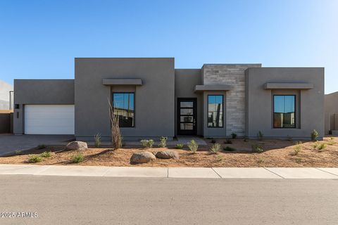 5713 E RANCHO CALIENTE Drive Cave Creek AZ 85331