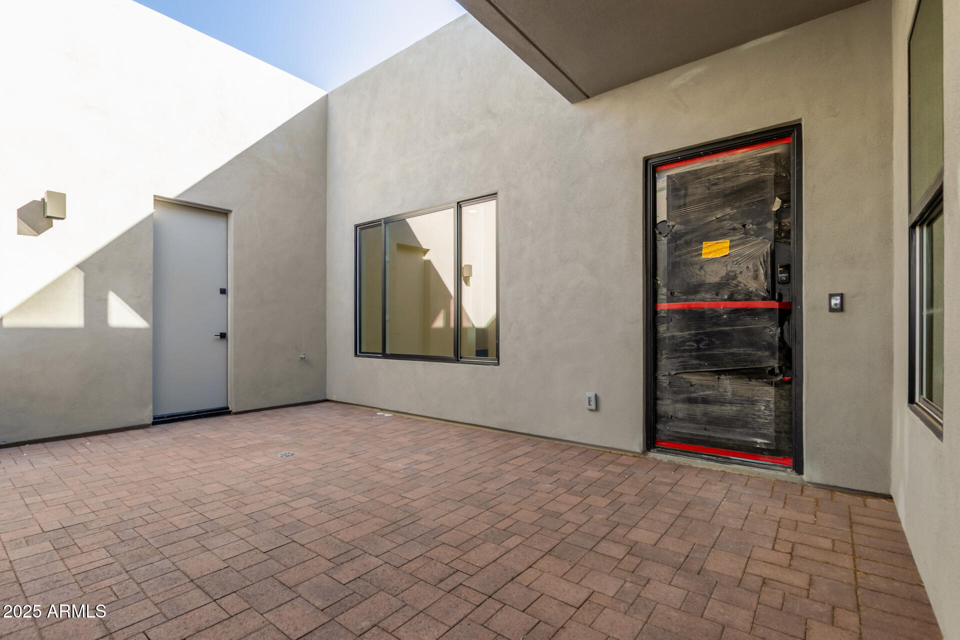 5713 E RANCHO CALIENTE Drive