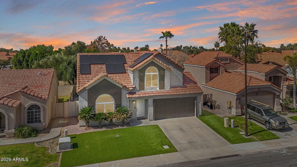 Photo of 1114 S Surfside Drive, Gilbert, AZ 85233 (MLS # 6991785)