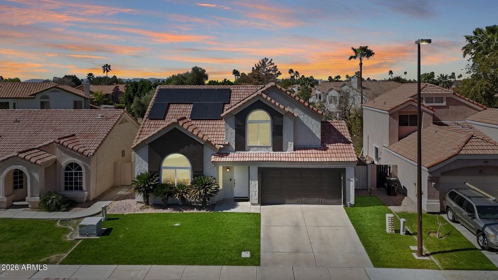 Photo of 1114 S Surfside Drive, Gilbert, AZ 85233 (MLS # 6991785)