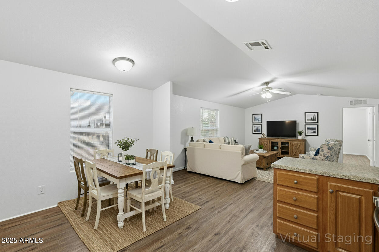 8427 W GLENDALE Avenue 88